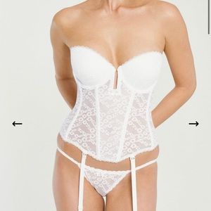NWOT Va Bien Low Plunge Lace Bustier White Size 34B